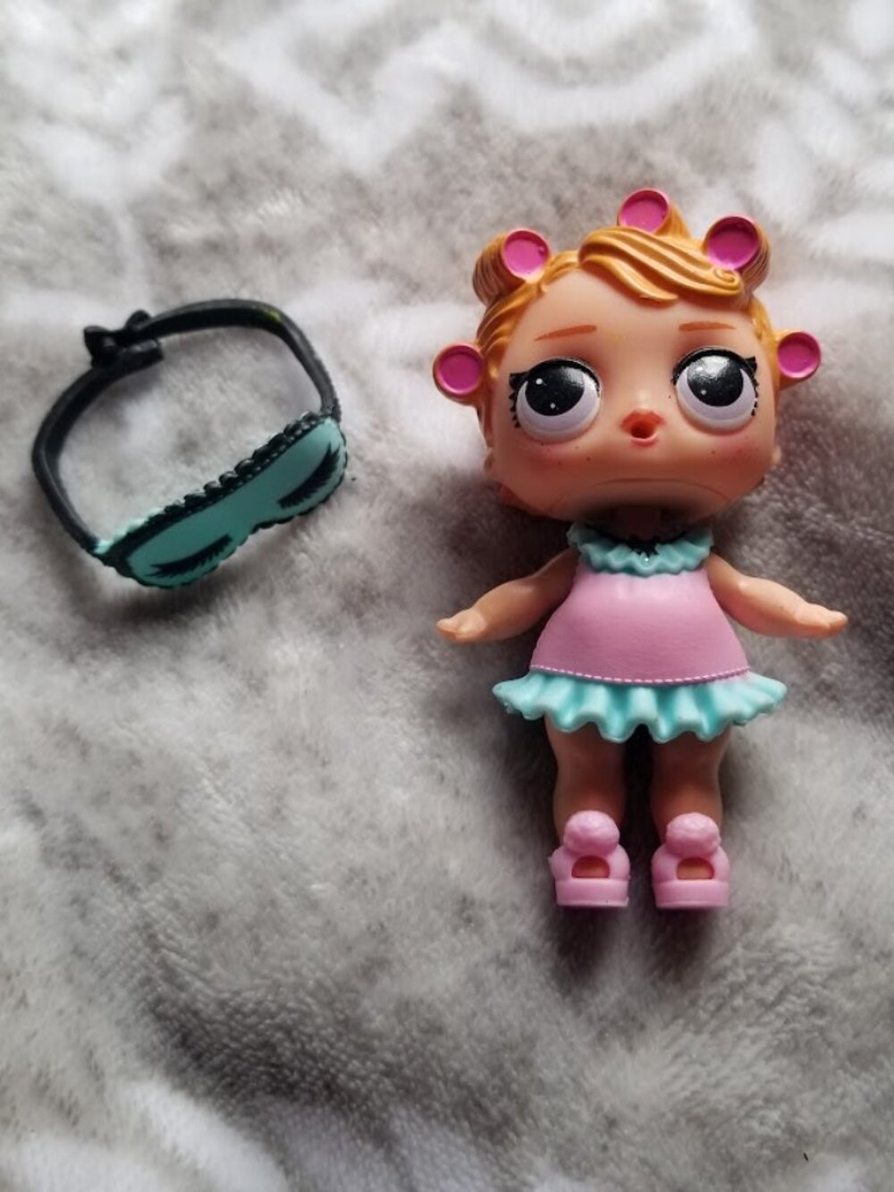 LOL Surprise Doll Babydoll Series 3 Confetti Pop (#3-029) Near Complete